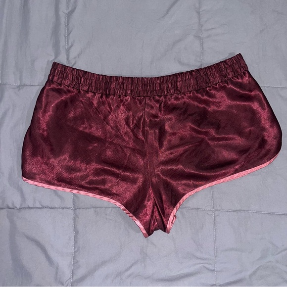 VS Satin Sleep Shorts - Picture 5 of 8